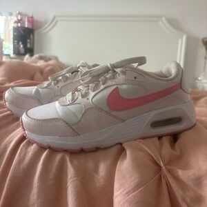 Nike Women's White and Pink Sneakers